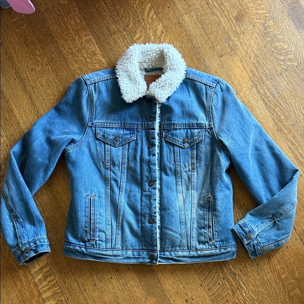 Levi's Light Blue Denim Jacket with Cream Sherpa Collar